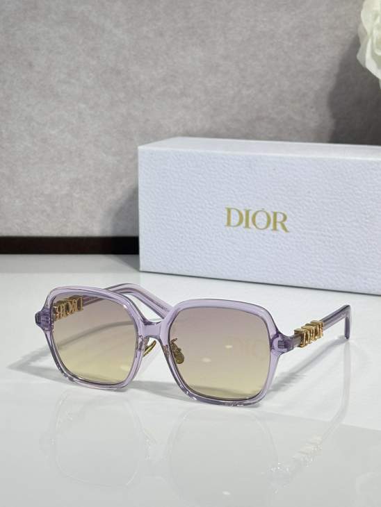 Picture of Dior Sunglasses _SKUfw77364361fw